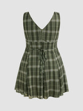 V-neck Check Mini Dress Curve & Plus